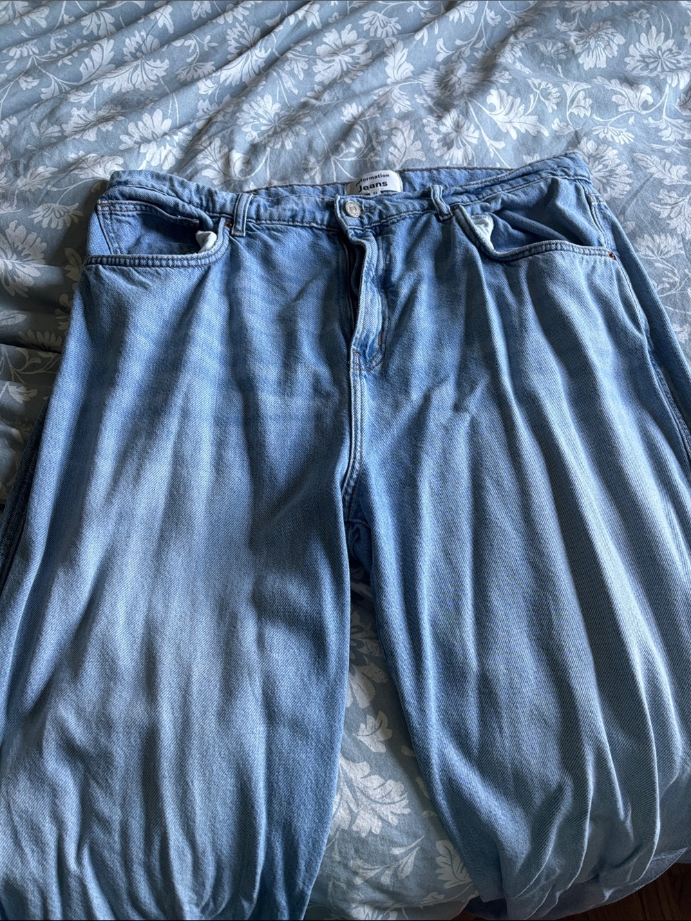 Reformation Val Lived-in Straight Jean